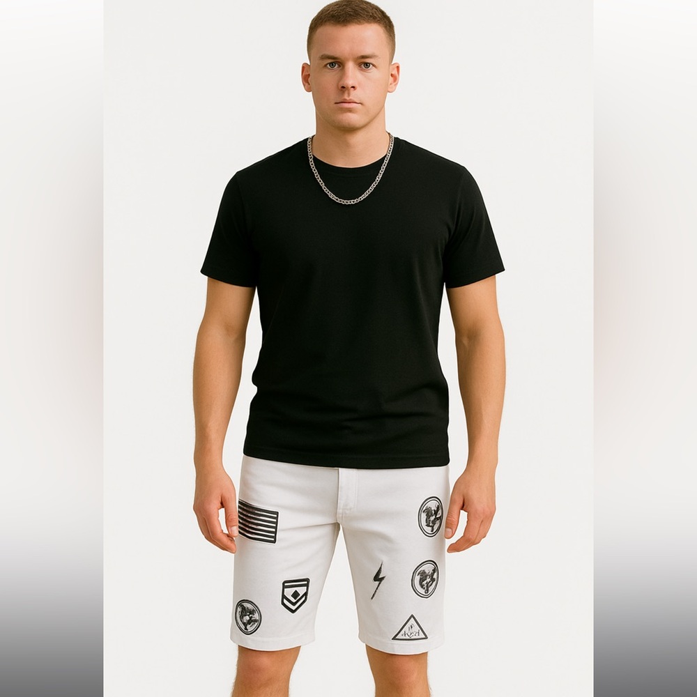 Men’s Stretchy White Jean Shorts With Patches